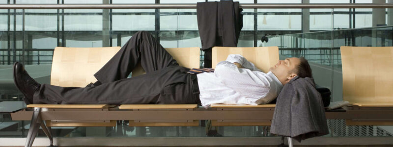 Jet lag - czym jest i jak sobie z nim radzić?